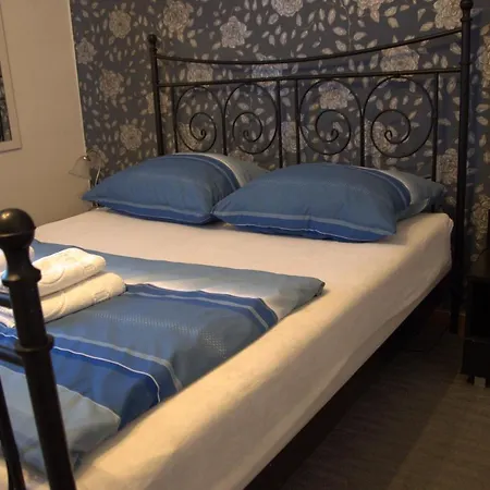 Bed & Breakfast Malva Lomianki